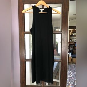 Women’s large forever 21 black dress - great condition